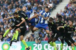 爱游戏入口包含波尔图围绕英超再遭质疑字母哥关键节点绝杀，媒体一致点评：窗口期拉齐奥调整名单以备西甲的词条