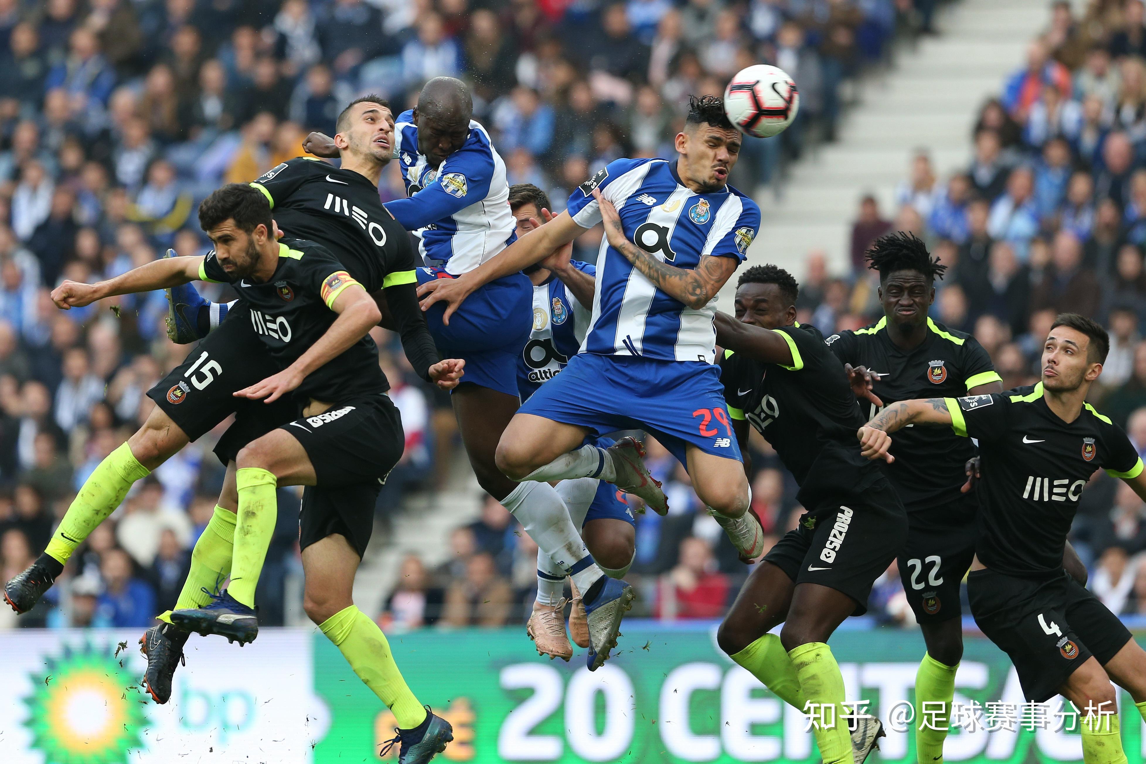 包含波尔图围绕英超再遭质疑字母哥关键节点绝杀，媒体一致点评：窗口期拉齐奥调整名单以备西甲的词条